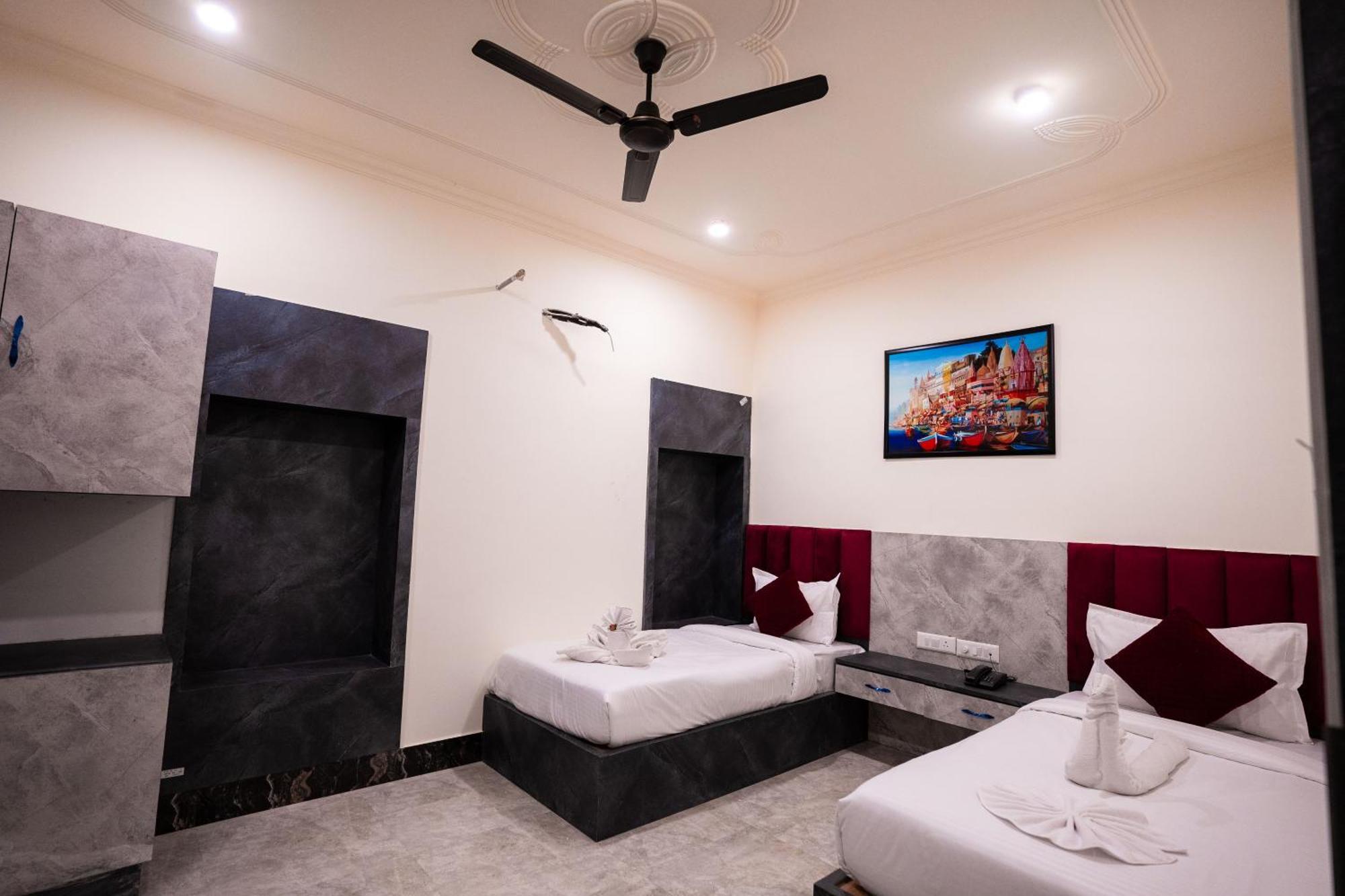 Hotel Jsr Kedar Waranasi Zewnętrze zdjęcie