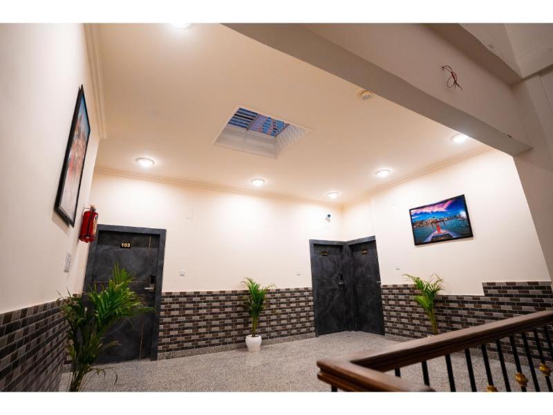 Hotel Jsr Kedar Waranasi Zewnętrze zdjęcie