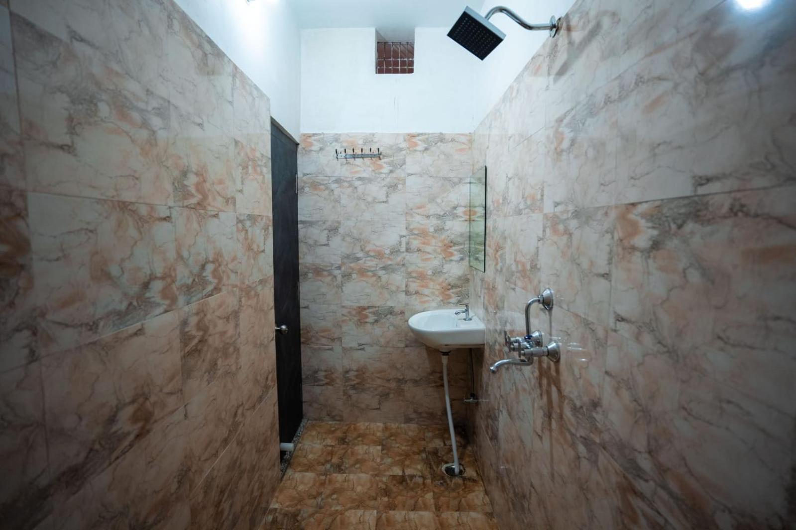 Hotel Jsr Kedar Waranasi Zewnętrze zdjęcie