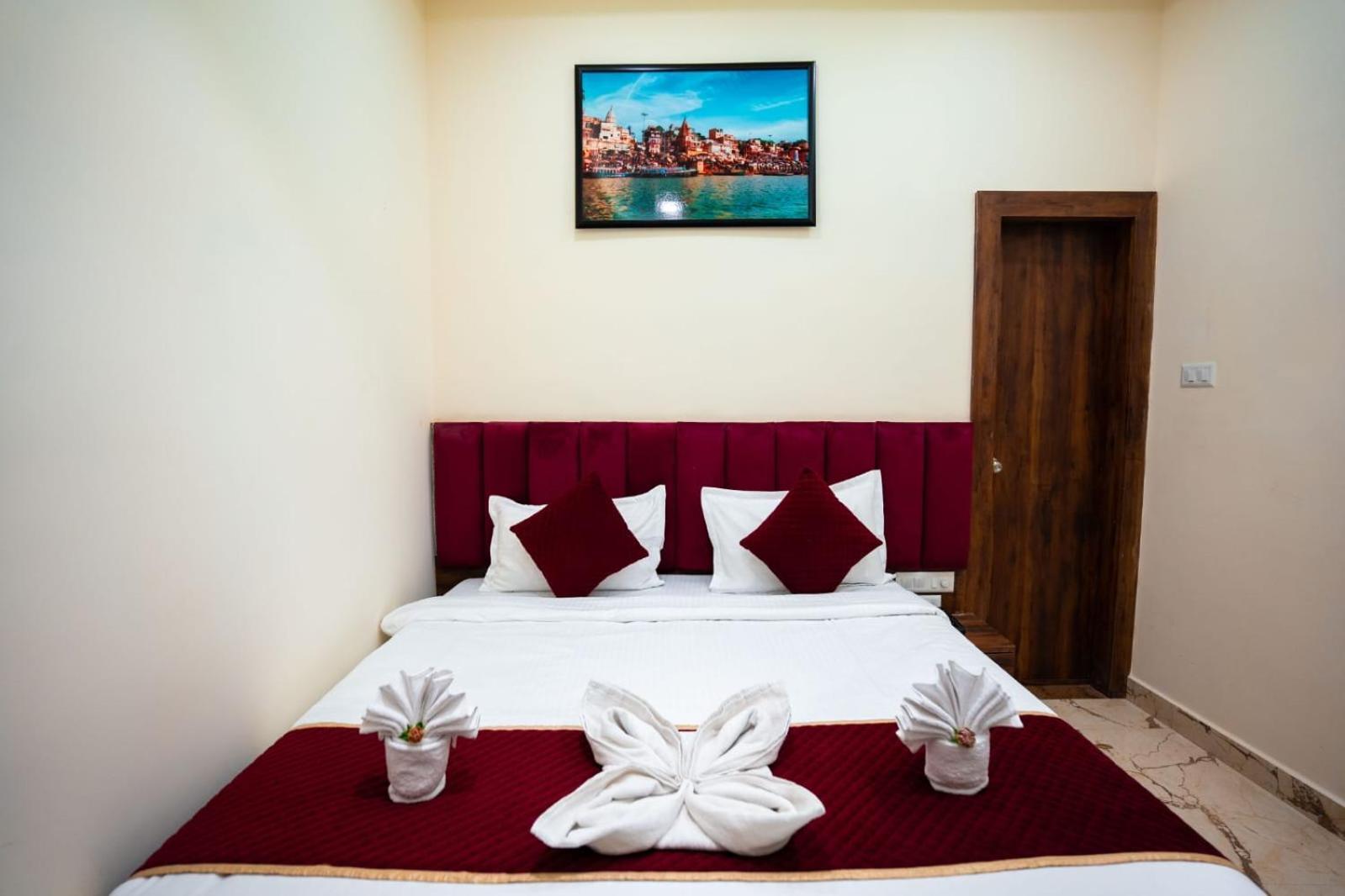 Hotel Jsr Kedar Waranasi Zewnętrze zdjęcie